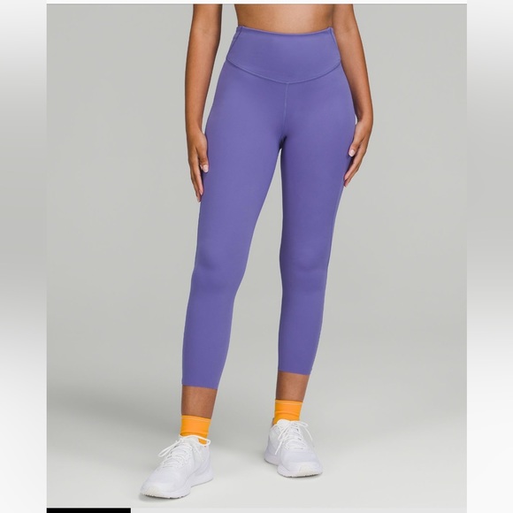 NWT lululemon Base Pace High Rise Tights 25” - Picture 4 of 11